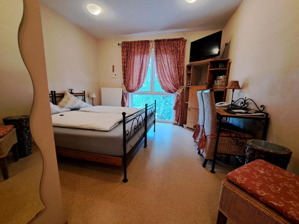 Mediterran Hotel Juwel Karlstein am Main Экстерьер фото