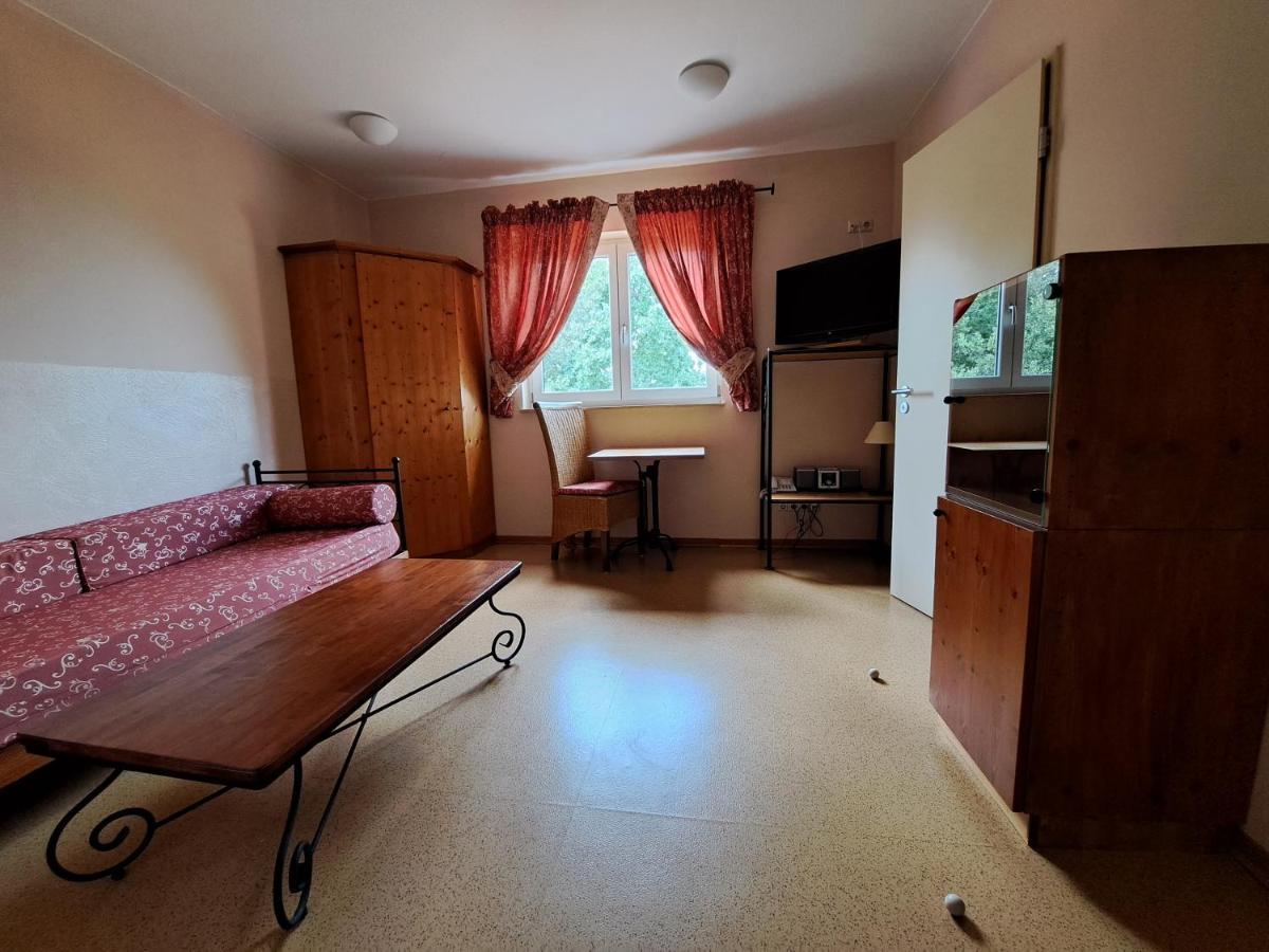 Mediterran Hotel Juwel Karlstein am Main Экстерьер фото