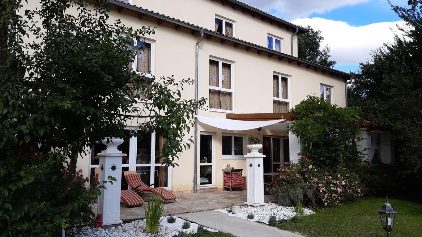 Mediterran Hotel Juwel Karlstein am Main Экстерьер фото