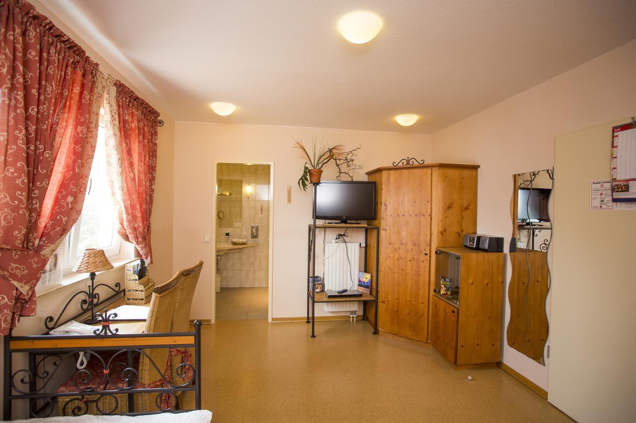 Mediterran Hotel Juwel Karlstein am Main Экстерьер фото