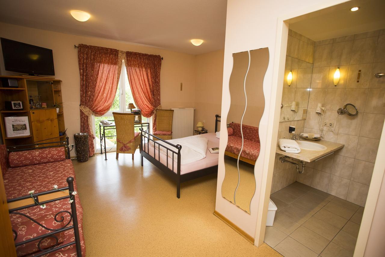 Mediterran Hotel Juwel Karlstein am Main Экстерьер фото